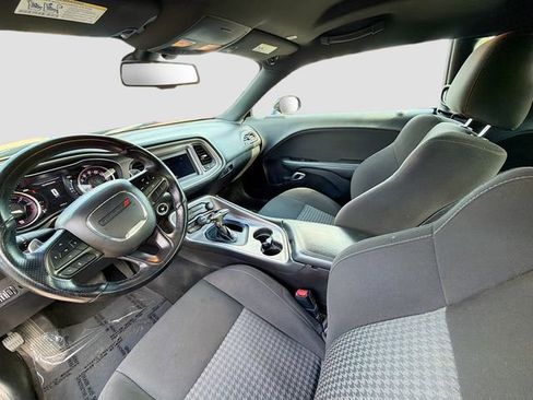 Used 2022 Dodge Challenger GT image 20