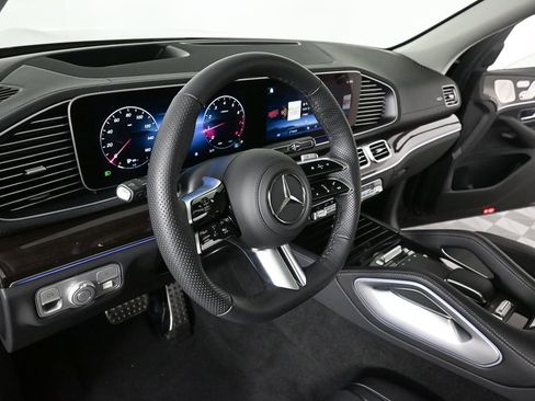 New 2026 Mercedes-Benz GLS 450 4MATIC image 6