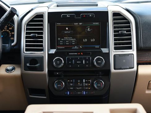 Used 2015 Ford F150 Lariat RWD image 36