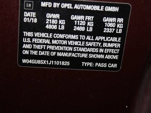 Used 2018 Buick Regal Preferred w/ Sights and Sounds Package AWD/4WD image 38