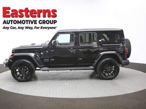 Used 2025 Jeep Wrangler Unlimited Sahara image 59