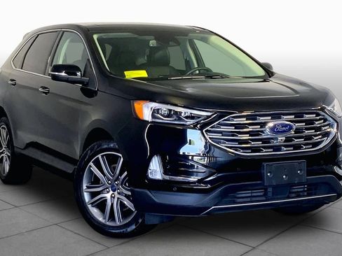 Used 2022 Ford Edge Titanium w/ Equipment Group 301A AWD/4WD image 3