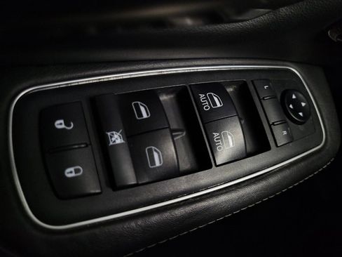 Used 2019 RAM 1500 Limited AWD/4WD image 27