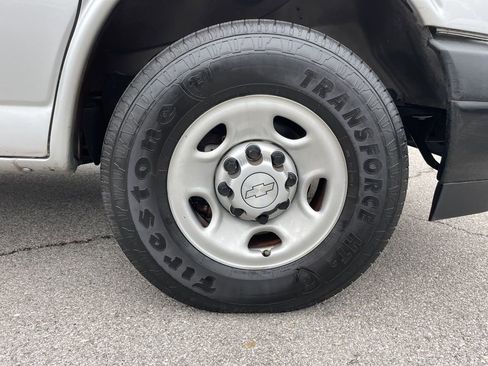 Used 2020 Chevrolet Express 2500 LS w/ Driver Convenience Package image 47