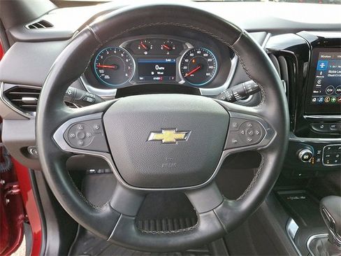 Used 2023 Chevrolet Traverse LT image 16