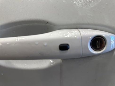 New 2025 Jeep Compass Latitude w/ Sun & Sound Group image 13