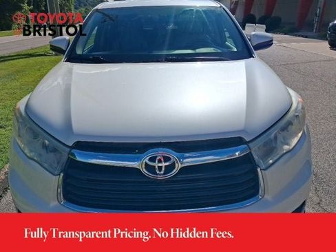 Used 2014 Toyota Highlander Plus AWD/4WD image 5