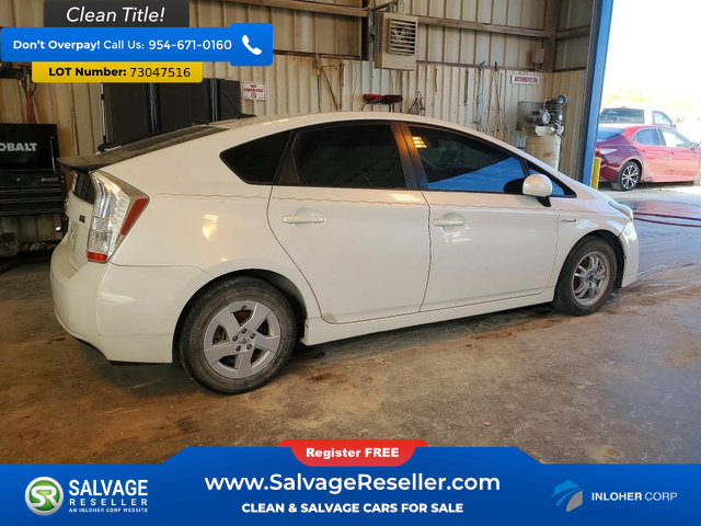 Used 2011 Toyota Prius Three w/ Navigation Pkg FWD image 4