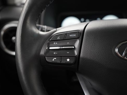 Used 2023 Hyundai Kona Limited FWD image 25
