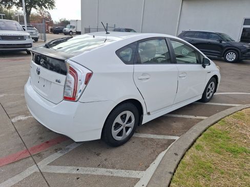 Used 2012 Toyota Prius Two image 6