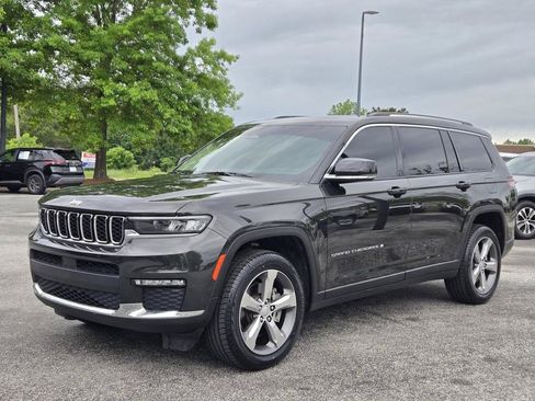 Used 2022 Jeep Grand Cherokee L Limited RWD image 1