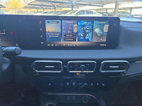 New 2026 Nissan Sentra SV w/ SV Convenience Package FWD image 15