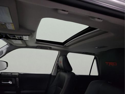Certified 2024 Toyota 4Runner TRD Off-Road Premium w/ Moonroof Package AWD/4WD image 14