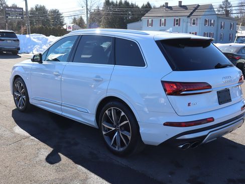Used 2022 Audi SQ7 Prestige w/ Prestige Package image 8