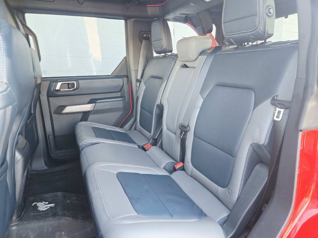 Used 2022 Ford Bronco Outer Banks w/ Sasquatch Package AWD/4WD image 9