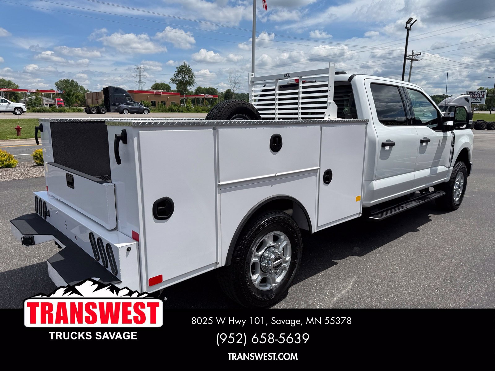 Used 2025 Ford F350 XLT AWD/4WD image 14