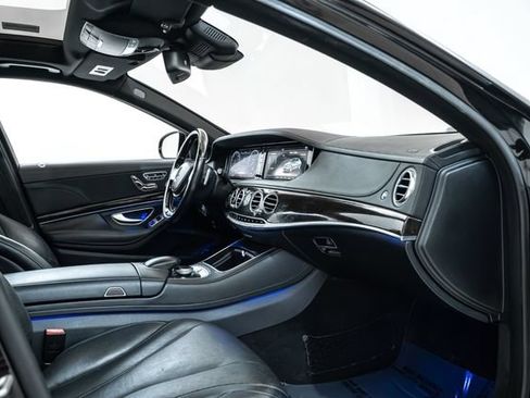 Used 2014 Mercedes-Benz S 550 Sedan image 25