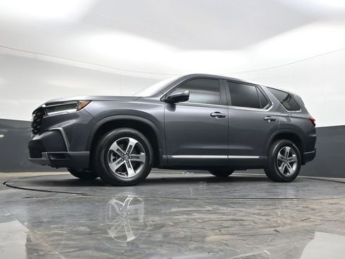 Certified 2025 Honda Pilot EX-L image 28