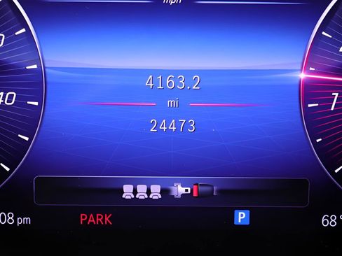 Used 2024 Mercedes-Benz C 300 Sedan image 10