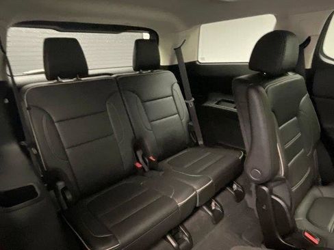 Used 2023 GMC Acadia Denali w/ Black Diamond Edition AWD/4WD image 37
