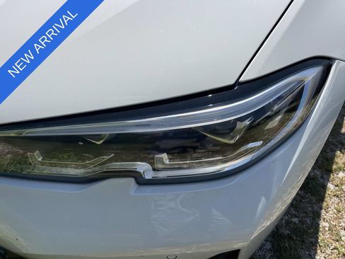 Used 2019 BMW 330i xDrive Sedan w/ Driving Assistance Package AWD/4WD image 7