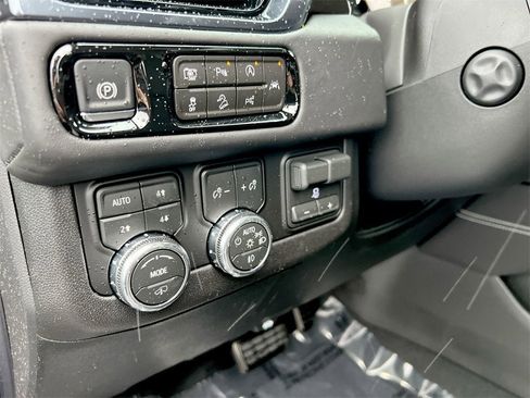 New 2026 GMC Yukon AT4 Ultimate image 16