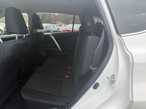 Used 2016 Toyota RAV4 LE image 21
