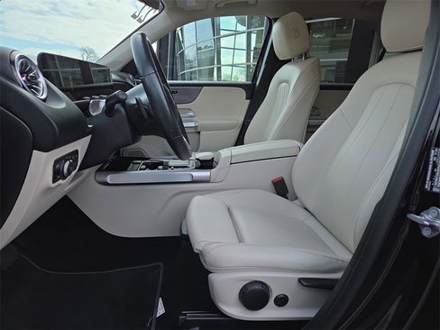 Certified 2022 Mercedes-Benz GLB 250 GLB 250 image 13