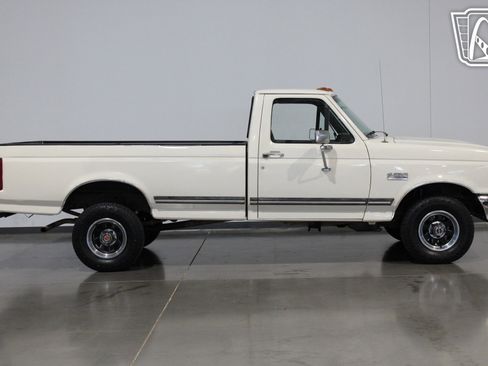 Used 1990 Ford F150 4x4 Regular Cab image 15