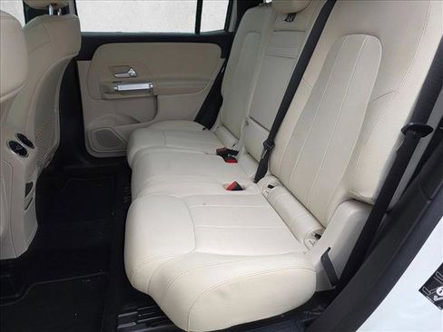 Used 2022 Mercedes-Benz GLB 250 image 12