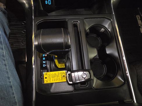 Used 2023 Ford F150 XLT w/ Equipment Group 302A High image 17