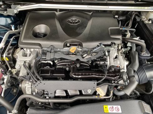 Used 2019 Toyota Camry LE w/ Convenience Package FWD image 23