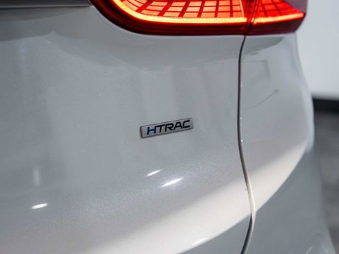 Used 2019 Hyundai Santa Fe Limited AWD/4WD image 12