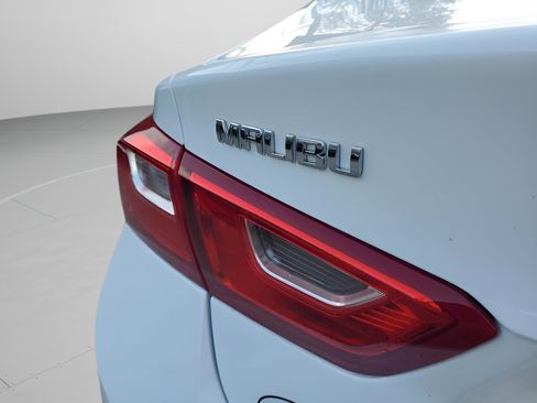 Used 2022 Chevrolet Malibu LS image 7