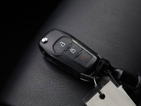 Used 2021 Ford F250 XLT w/ FX4 Off-Road Package image 25