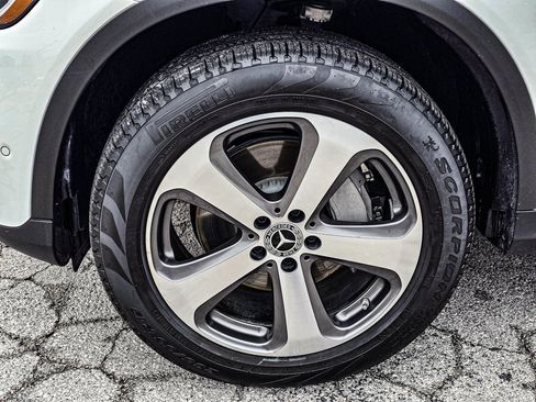 Used 2022 Mercedes-Benz GLC 300 GLC 300 image 9