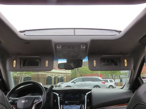 Used 2015 Cadillac Escalade ESV Premium AWD/4WD image 13