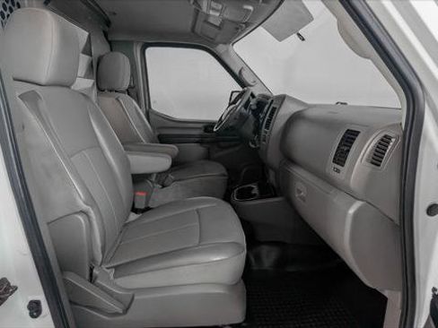 Used 2018 Nissan NV 1500 SV image 19