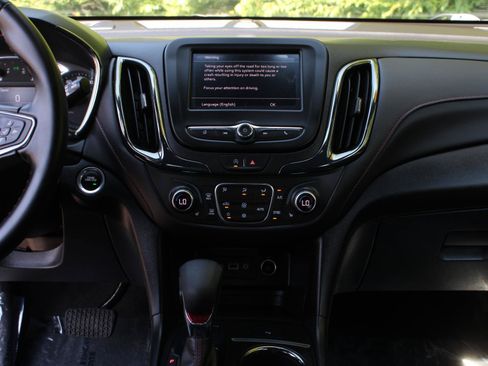 Used 2024 Chevrolet Equinox RS AWD/4WD image 12