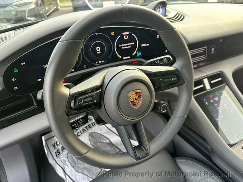 Used 2024 Porsche Taycan image 18