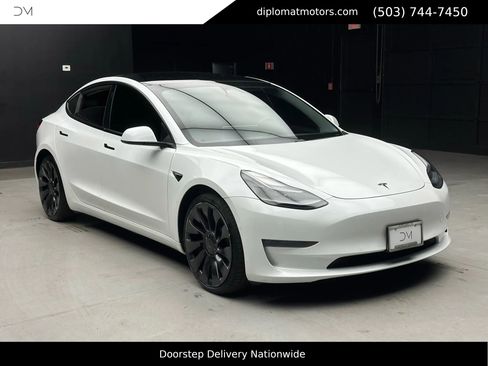 Used 2021 Tesla Model 3 Performance image 8