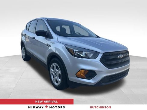 Used 2019 Ford Escape S FWD image 1