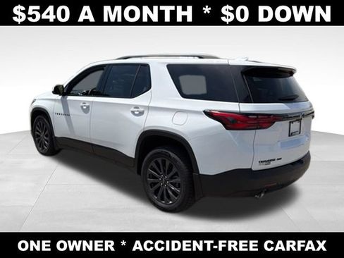 Used 2023 Chevrolet Traverse RS AWD/4WD image 3