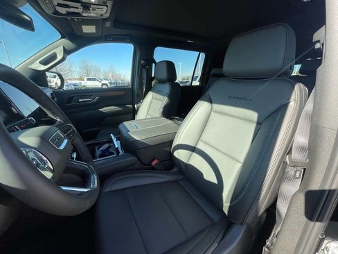 New 2026 GMC Yukon XL Denali w/ Sun & Power Step Package image 19