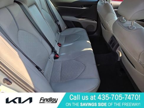 Used 2018 Toyota Camry XSE FWD image 15