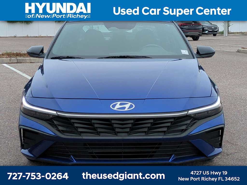 Used 2025 Hyundai Elantra Sport FWD image 8