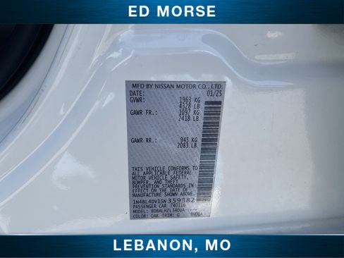 Used 2025 Nissan Altima 2.5 SV FWD image 31