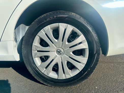 Used 2013 Toyota Corolla LE Special Edition image 15