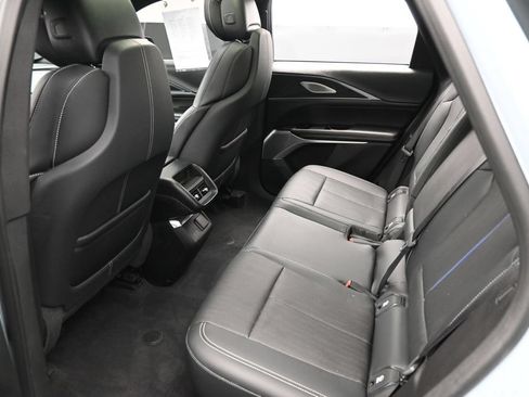 Used 2024 Cadillac Lyriq Sport RWD image 32