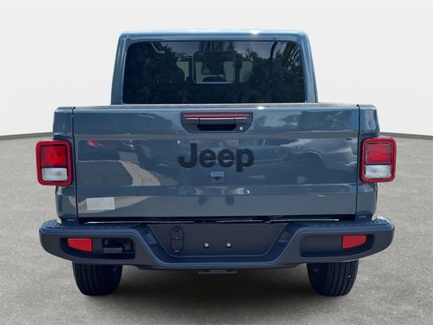 New 2025 Jeep Gladiator Sport image 6